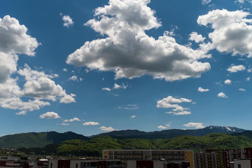 Skylark - Singapore Penthouse With Jacuzzi & Panoramic View Brasov Ngoại thất bức ảnh