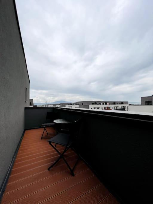 Skylark - Singapore Penthouse With Jacuzzi & Panoramic View Brasov Ngoại thất bức ảnh