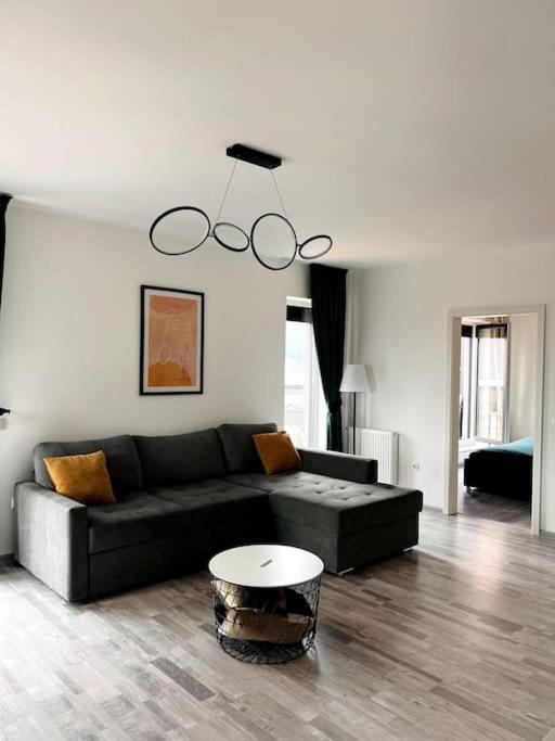 Skylark - Singapore Penthouse With Jacuzzi & Panoramic View Brasov Ngoại thất bức ảnh